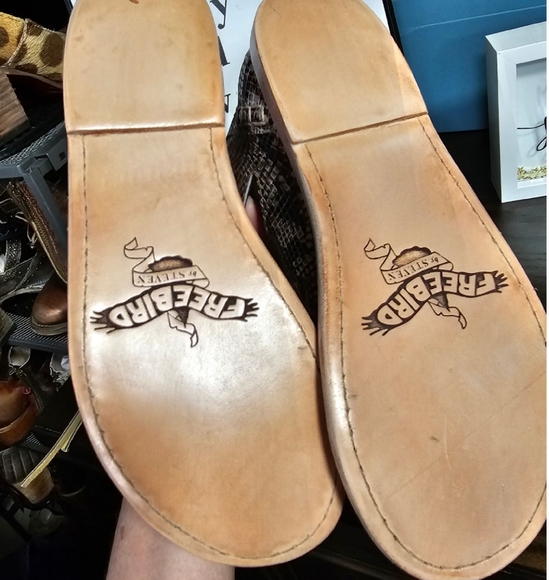 FreeBird CESAR Snake Multi Gladiator Sandals NIB size 6 - Picture 2 of 4